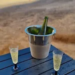 בית נופש Junto Al Mar 2 *